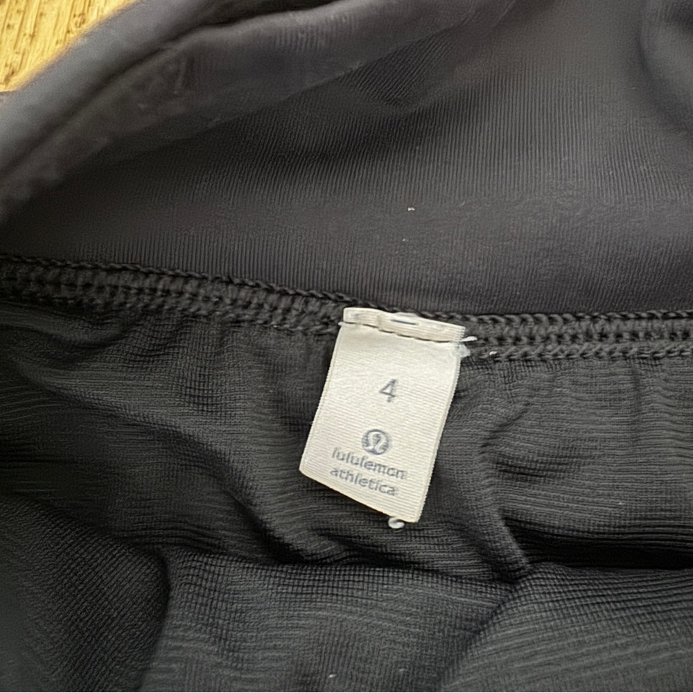 Lululemon Lean In High Rise Black Shorts - Picture 5 of 6
